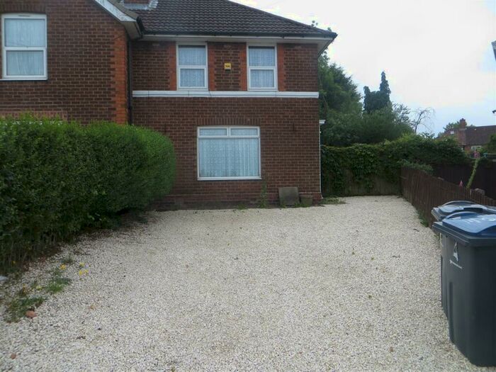 3 Bedroom Semi-Detached House To Rent In Leafield Crescent, Stechford, Birmingham, B33