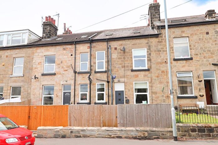 2 Bedroom Terraced House To Rent In Wellington Grove, Leeds, West Yorkshire, LS13