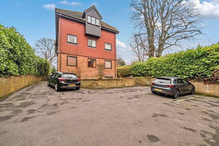 1 Bedroom Flat To Rent In Sandhurst Road, Glendale Court Sandhurst Road, TN2