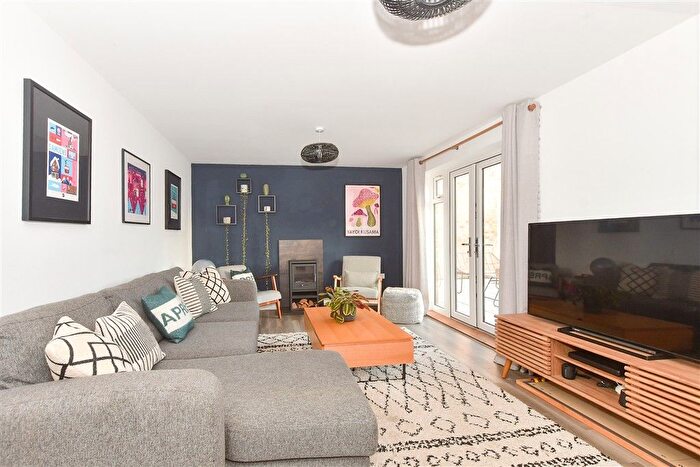 4 Bedroom Detached House For Sale In Verbena Close, Haywards Heath, West Sussex, RH16