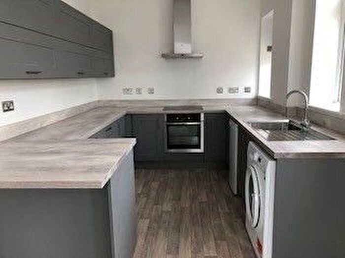 1 Bedroom Flat To Rent In Humber Street, Hull, HU1