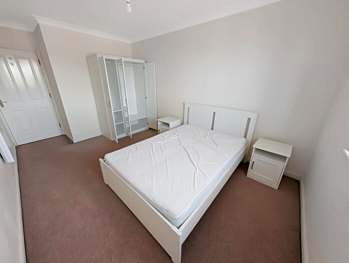 2 Bedroom Apartment To Rent In Albany Gardens, Colchester, CO2
