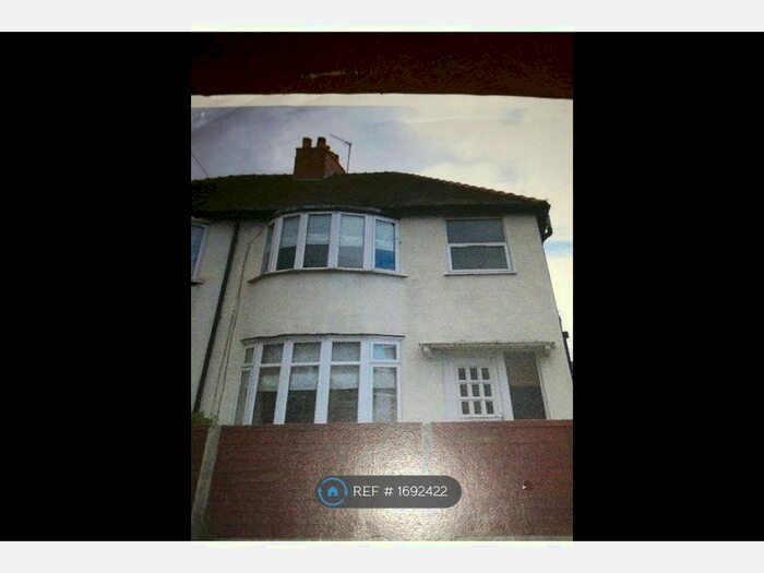 3 Bedroom Semi-Detached House To Rent In Green Lane, Stourbridge, DY9