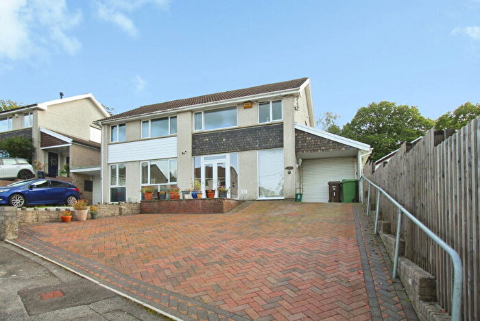 3 Bedroom Semi-Detached House For Sale In St. Annes Gardens, Maesycwmmer, Hengoed, CF82