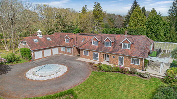 5 Bedroom Detached House For Sale In Forest Road, Horsham, RH12
