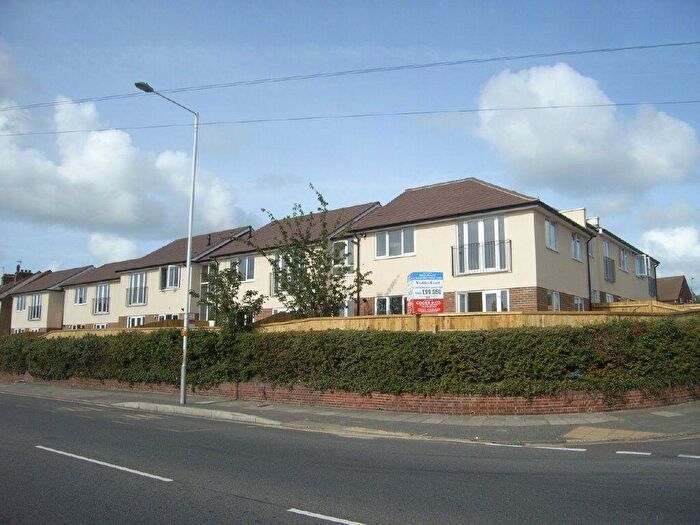 2 Bedroom Flat To Rent In Yoakley Court, Yoakley Square, Margate, CT9