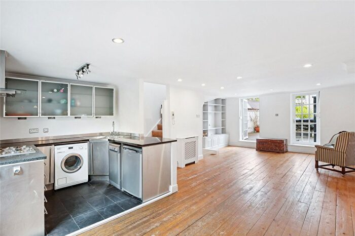 2 Bedroom Flat For Sale In King Street, London, W6