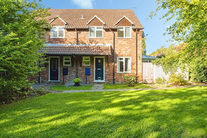 3 Bedroom Semi-Detached House For Sale In Badgers Meadow, Wendover, Aylesbury, HP22