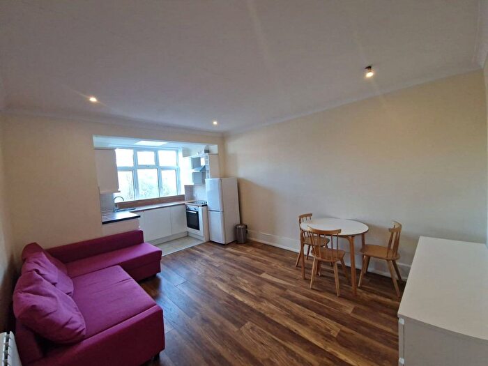 1 Bedroom Flat To Rent In North Ealing, Ealing, London, W5
