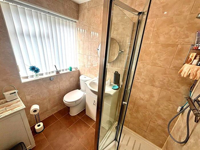2 Bedroom End Of Terrace House For Sale In Charing Road, Gillingham, ME8