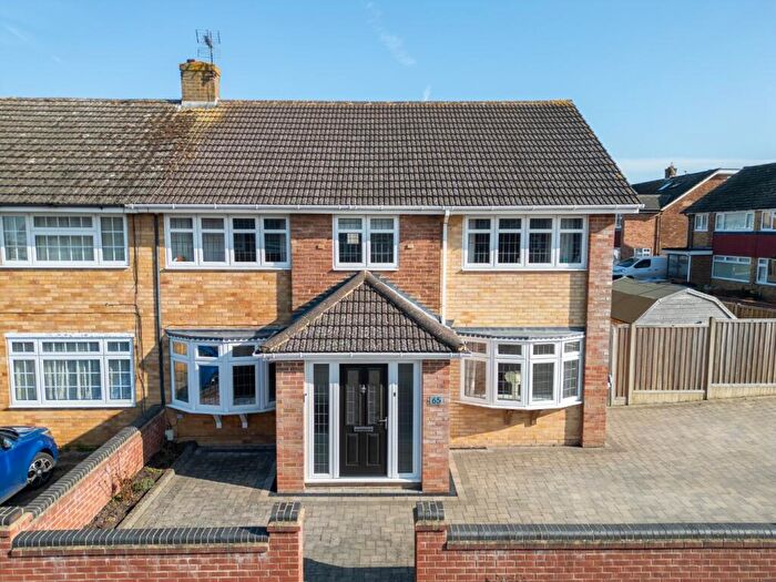 4 Bedroom End Of Terrace House To Rent In Cirrus Crescent, Gravesend, DA12