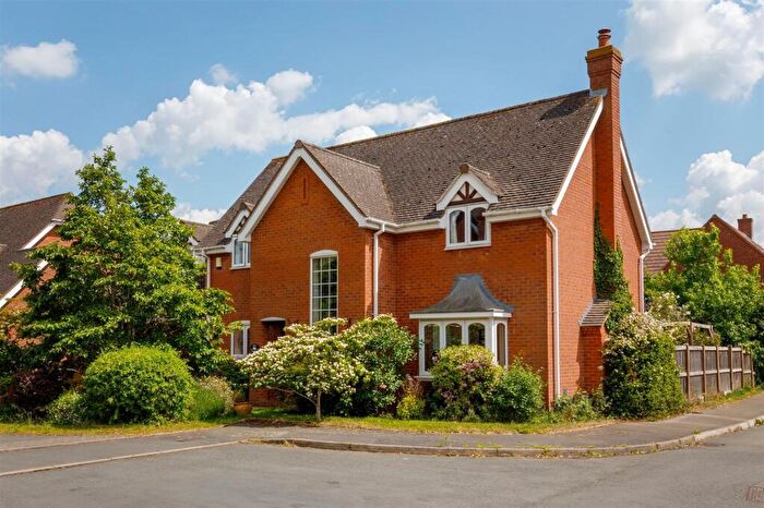 4 Bedroom Detached House For Sale In Jacksons Meadow, Bidford-On-Avon, B50