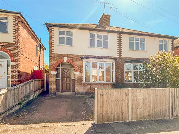 3 Bedroom Semi-Detached House For Sale In Stanfell Road, Leicester, LE2
