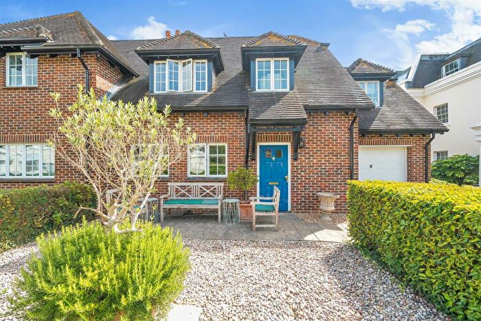 3 Bedroom House For Sale In Tortington Manor, Tortington, Arundel, BN18