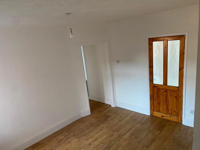 2 Bedroom Flat To Rent In Shotton Avenue, Blyth, NE24