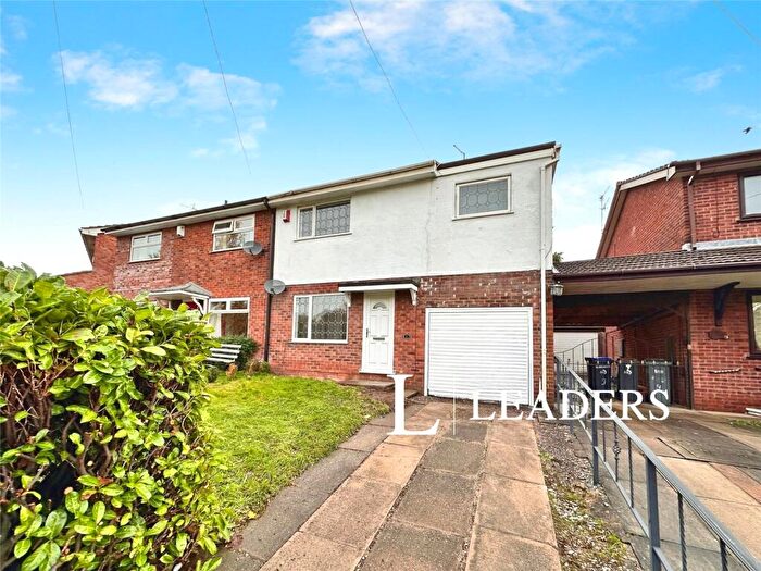 3 Bedroom Semi-Detached House To Rent In Monsal Grove, ST1