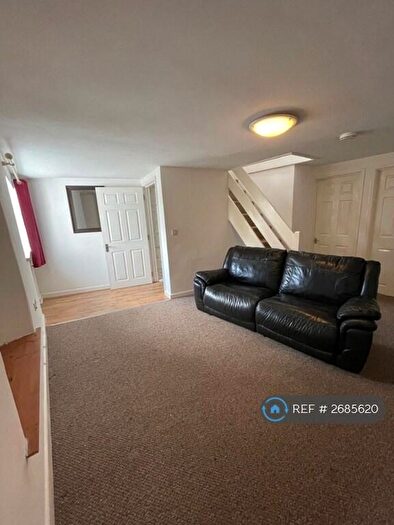 2 Bedroom Flat To Rent In St. Nicholas Street, Bodmin, PL31