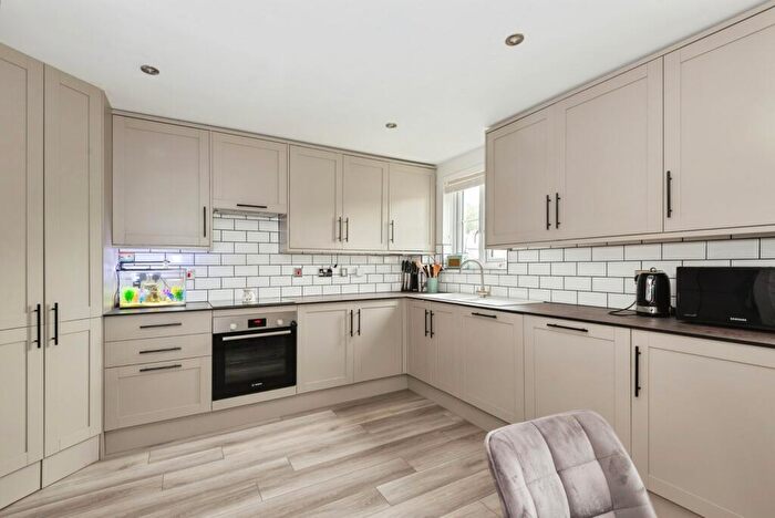 4 Bedroom House For Sale In Royal Earlswood Park, Redhill, Surrey, RH1