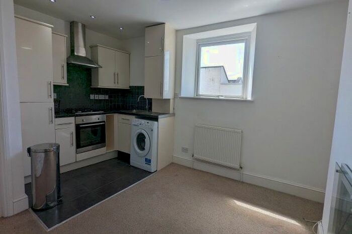 1 Bedroom Flat To Rent In Ambra Vale East, Bristol, BS8