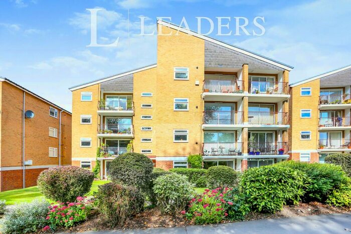 1 Bedroom Flat To Rent In Waylands Mead, The Knoll, Beckenham, BR3