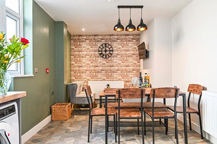 3 Bedroom Semi Detached House To Rent In North Road, Cardiff, CF14