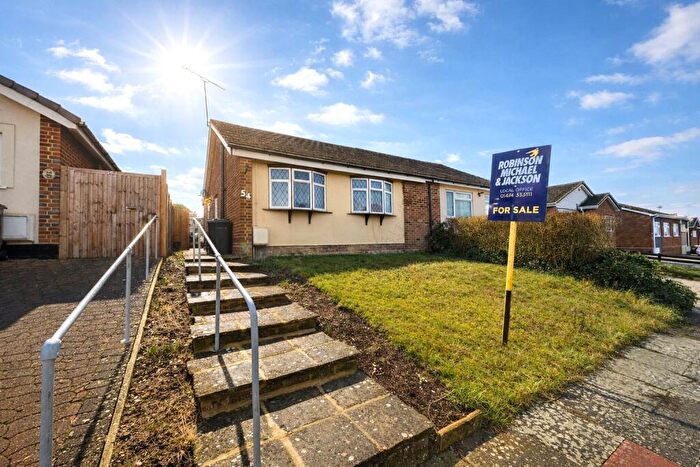 2 Bedroom Bungalow For Sale In Havisham Road, Chalk, Kent, DA12