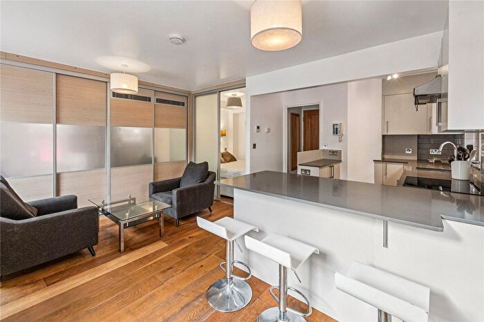 1 Bedroom Flat To Rent In Shepherd Market, London, W1J