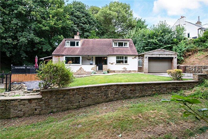 4 Bedroom Bungalow For Sale In Western Avenue, Riddlesden, Keighley, West Yorkshire, BD20
