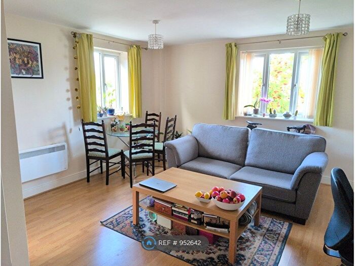 1 Bedroom Flat To Rent In Chapel Gardens, Liverpool, L5