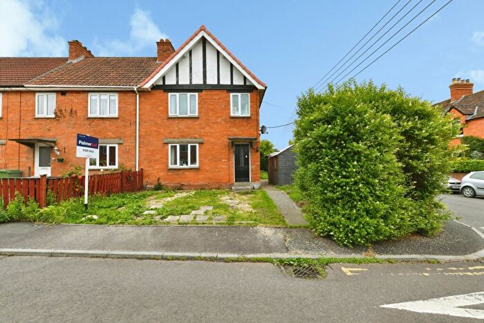 3 Bedroom House For Sale In Landmead, Glastonbury, Somerset, BA6