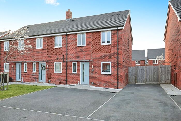 2 Bedroom End Terrace House For Sale In Wellum Street, Lighthorne Heath, Leamington Spa, CV33