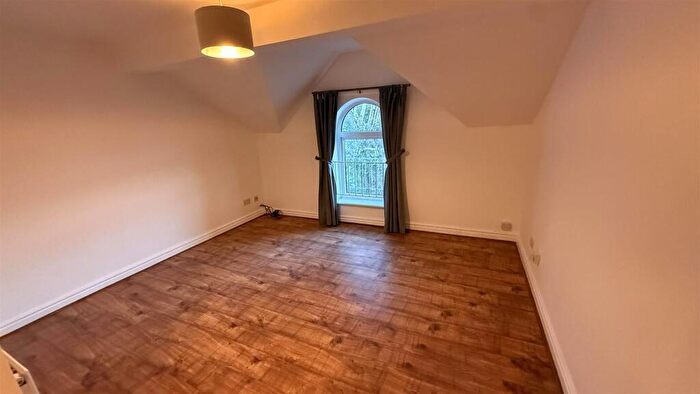 2 Bedroom Apartment To Rent In Parsonage Road, Manchester, M20