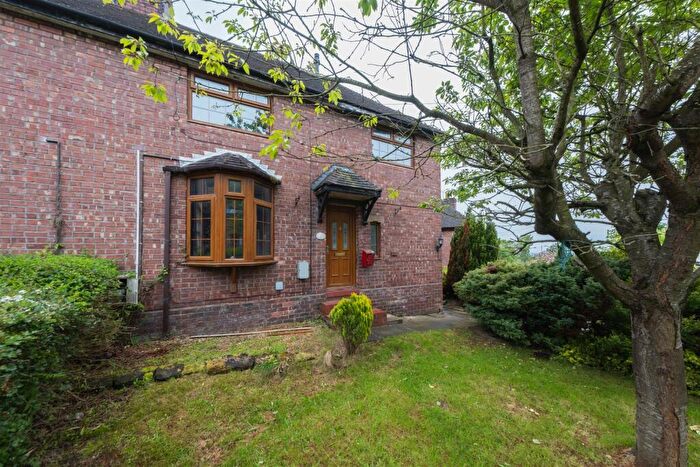 4 Bedroom Semi-Detached House For Sale In Burton Avenue, Tarporley, CW6