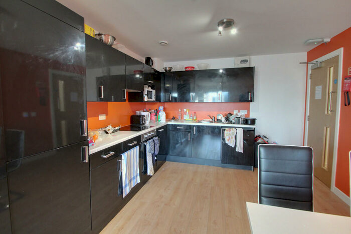 4 Bedroom Apartment To Rent In London Road, Leicester, LE2