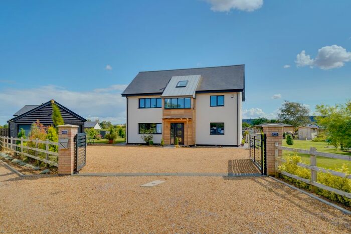 4 Bedroom Detached House For Sale In Middleton Way, Fen Drayton, Cambridge, CB24