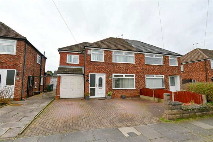 4 Bedroom Semi Detached House For Sale In Stanhope Drive, Bromborough, Wirral, CH62