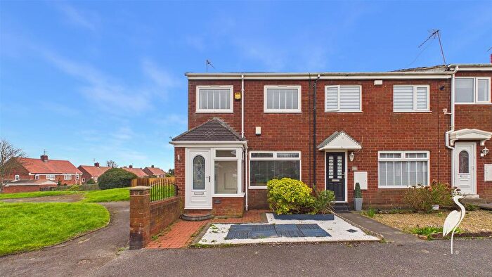 3 Bedroom Terraced House For Sale In Rosebank Close, Hollycarrside, Sunderland, SR2