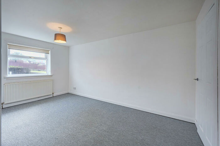 2 Bedroom Flat For Sale In H Balmalloch Road, Kilsyth, G65