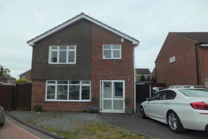 4 Bedroom Property To Rent In Barford Close, Sutton Coldfield, B76