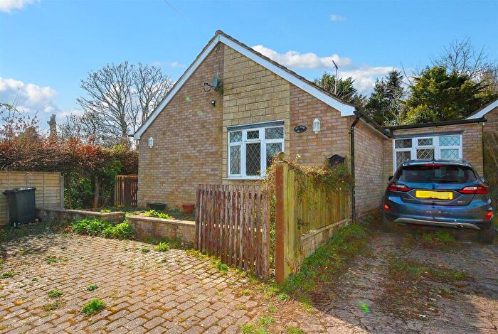 2 Bedroom Detached Bungalow For Sale In Well Lane, Welton, Daventry, NN11