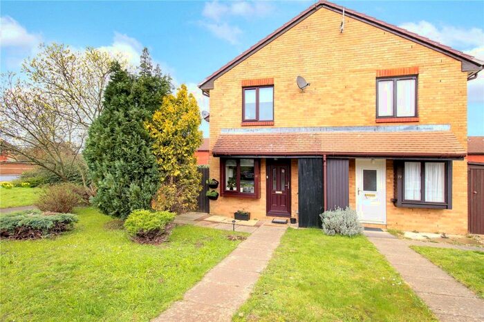 1 Bedroom End Of Terrace House To Rent In Broad Hinton, Twyford, Reading, Berkshire, RG10