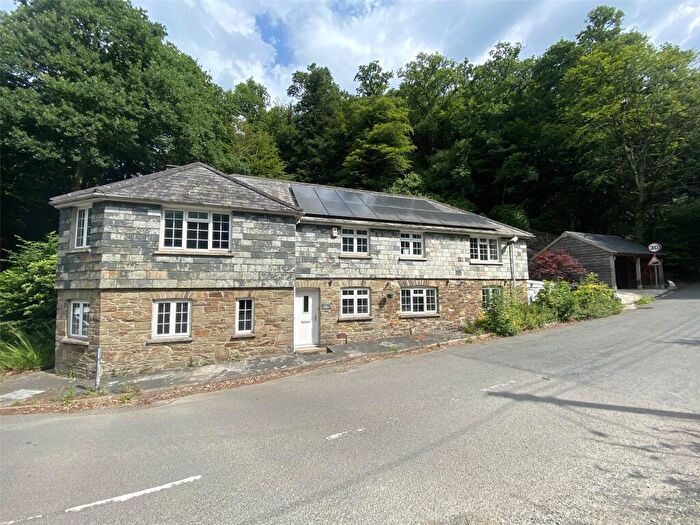 5 Bedroom Detached House For Sale In Old Greystone Hill, Launceston, Cornwall, PL15