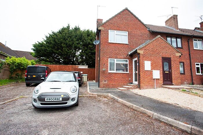 1 Bedroom Property For Sale In Campion Gardens, Chard, TA20