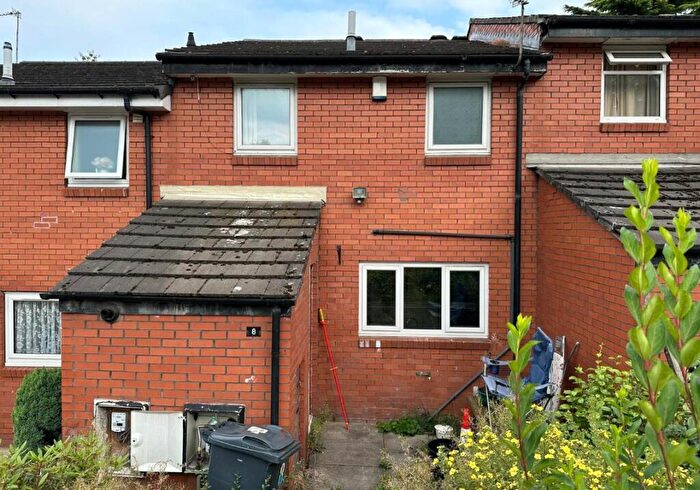 3 Bedroom Terraced House For Sale In Lovell Park View, Leeds, West Yorkshire, LS7
