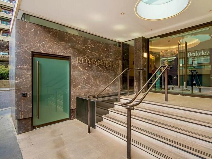 2 Bedroom Flat To Rent In Roman House, Wood Street, London, EC2Y