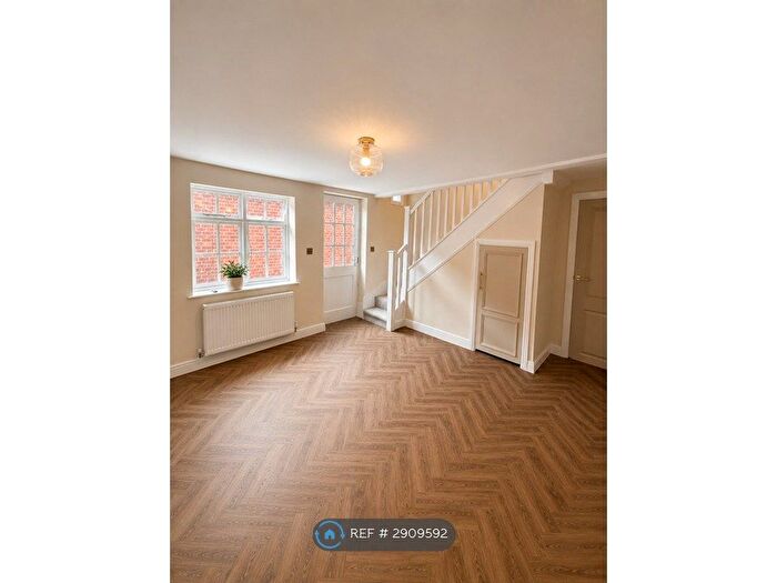 1 Bedroom Flat To Rent In Balderton Gate, Newark, NG24