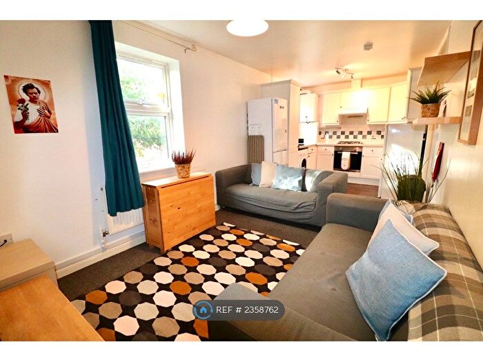 4 Bedroom Flat To Rent In Havelock Street, Loughborough, LE11