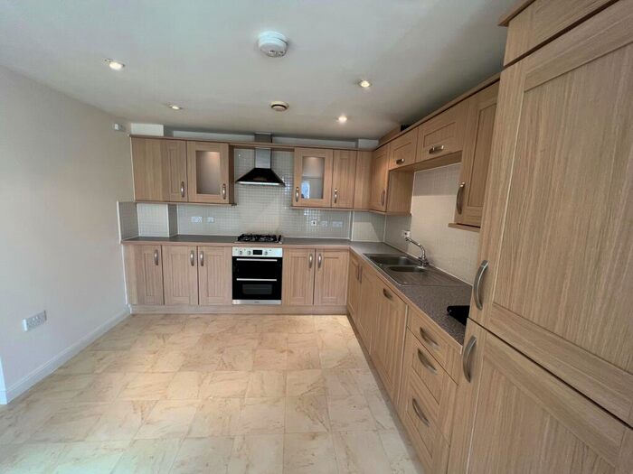 2 Bedroom Apartment To Rent In Ffordd James McGhan, Cardiff, CF11