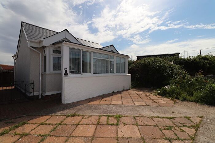 3 Bedroom Bungalow To Rent In Lake Way, Clacton-On-Sea, CO15