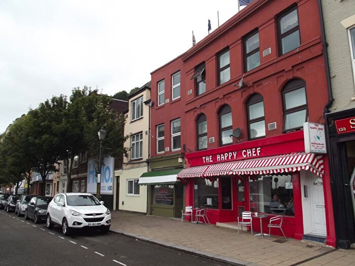 2 Bedroom Flat To Rent In Snargate Street, Dover, CT17